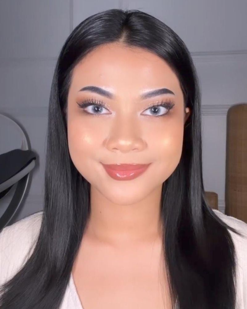 Flawless Makeup (Sumber Foto: Instagram/@real.hanummegaa)