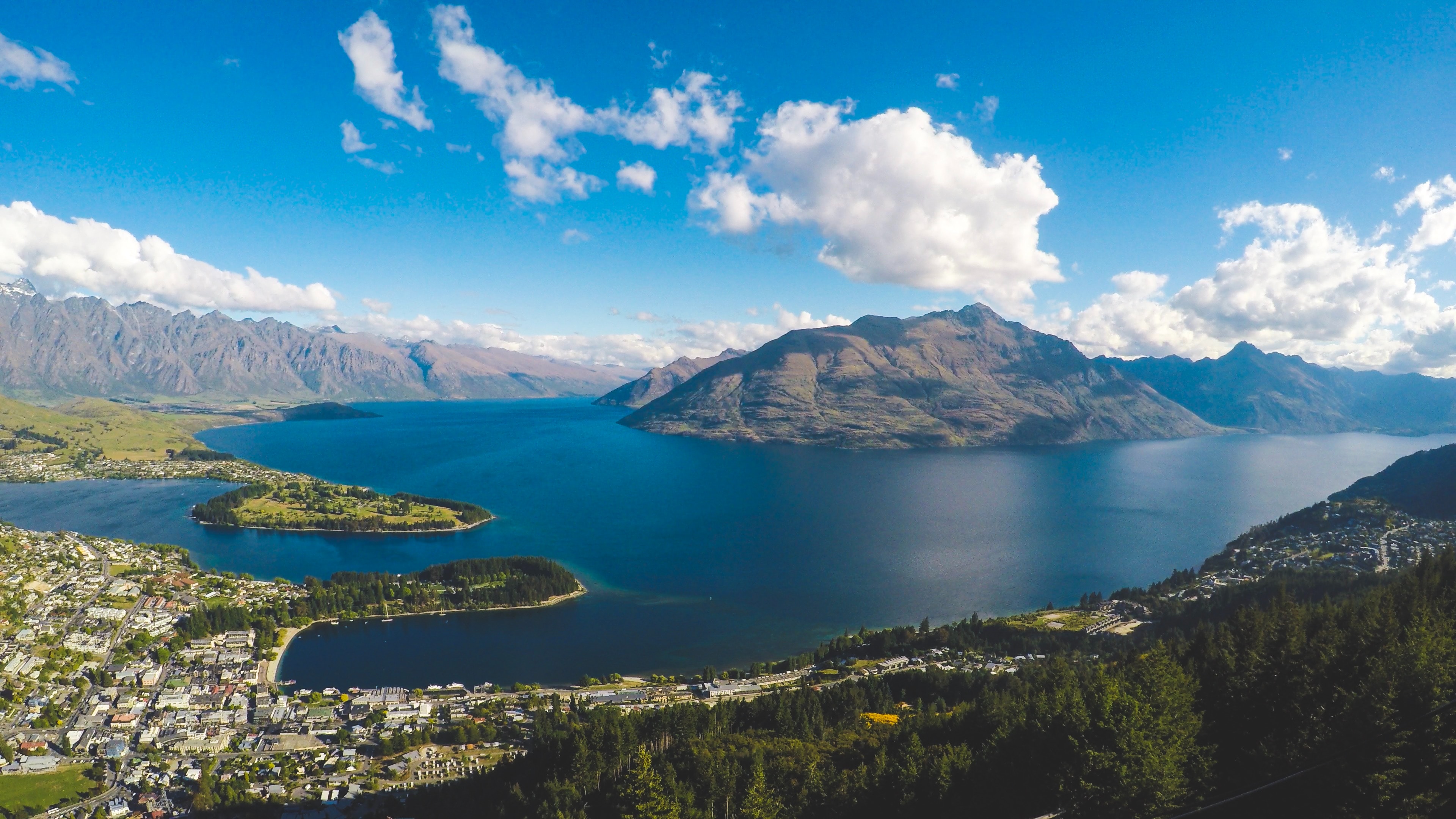  Queenstown  Selandia Baru (sumber gambar Unsplash/Omer Faruk)
