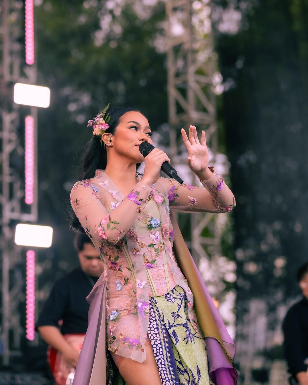Sumber gambar: Yura Yunita Official Instagram