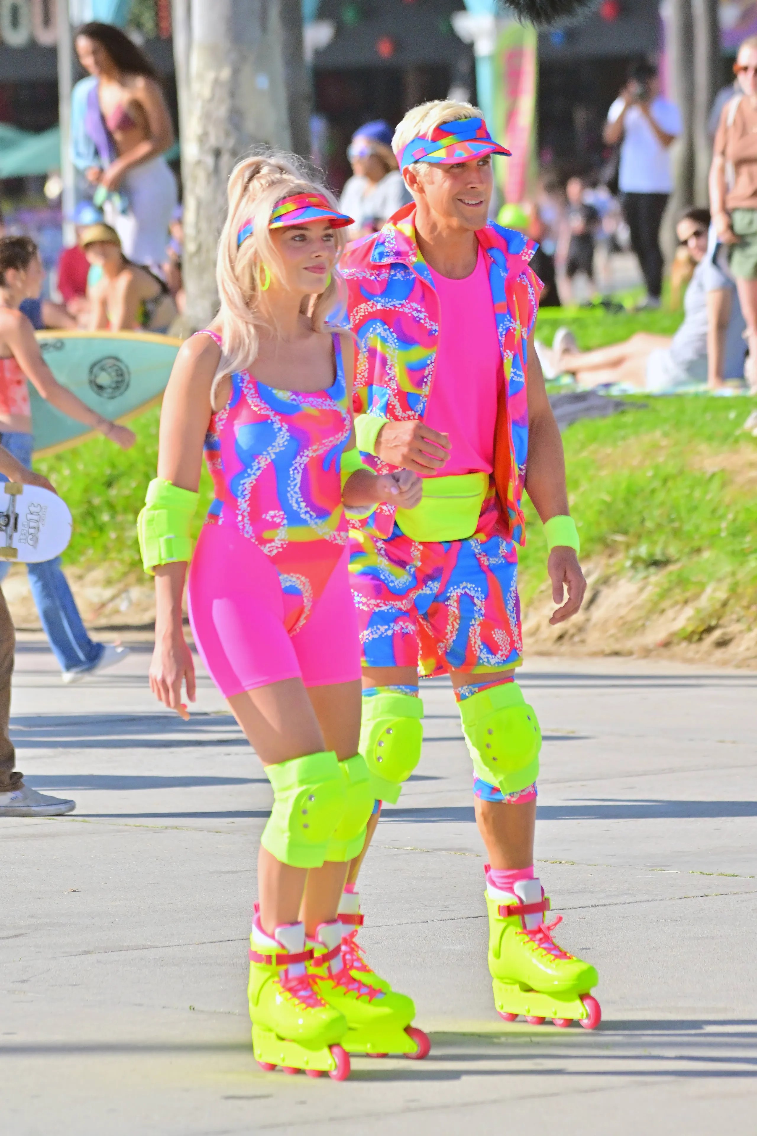 Margot Robbie & Ryan Gosling (Sumber Foto: iMDb)