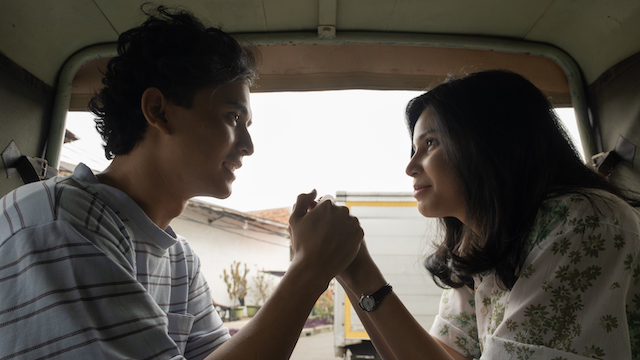 Cuplikan film Hari Ini Akan Kita Ceritakan Nanti (Sumber gambar: Netflix)
