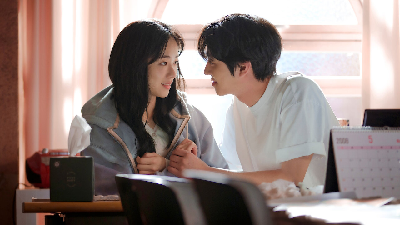 A Time Called You Sumber Foto: Netflix