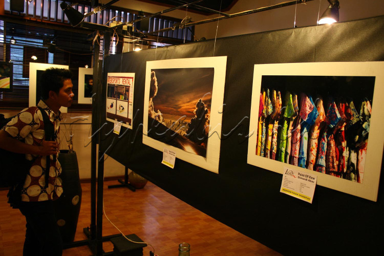 LOMBA FOTO EKSPRESI KEMERDEKAAN