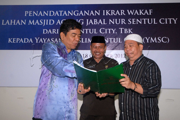 LOMBA FOTO EKSPRESI KEMERDEKAAN
