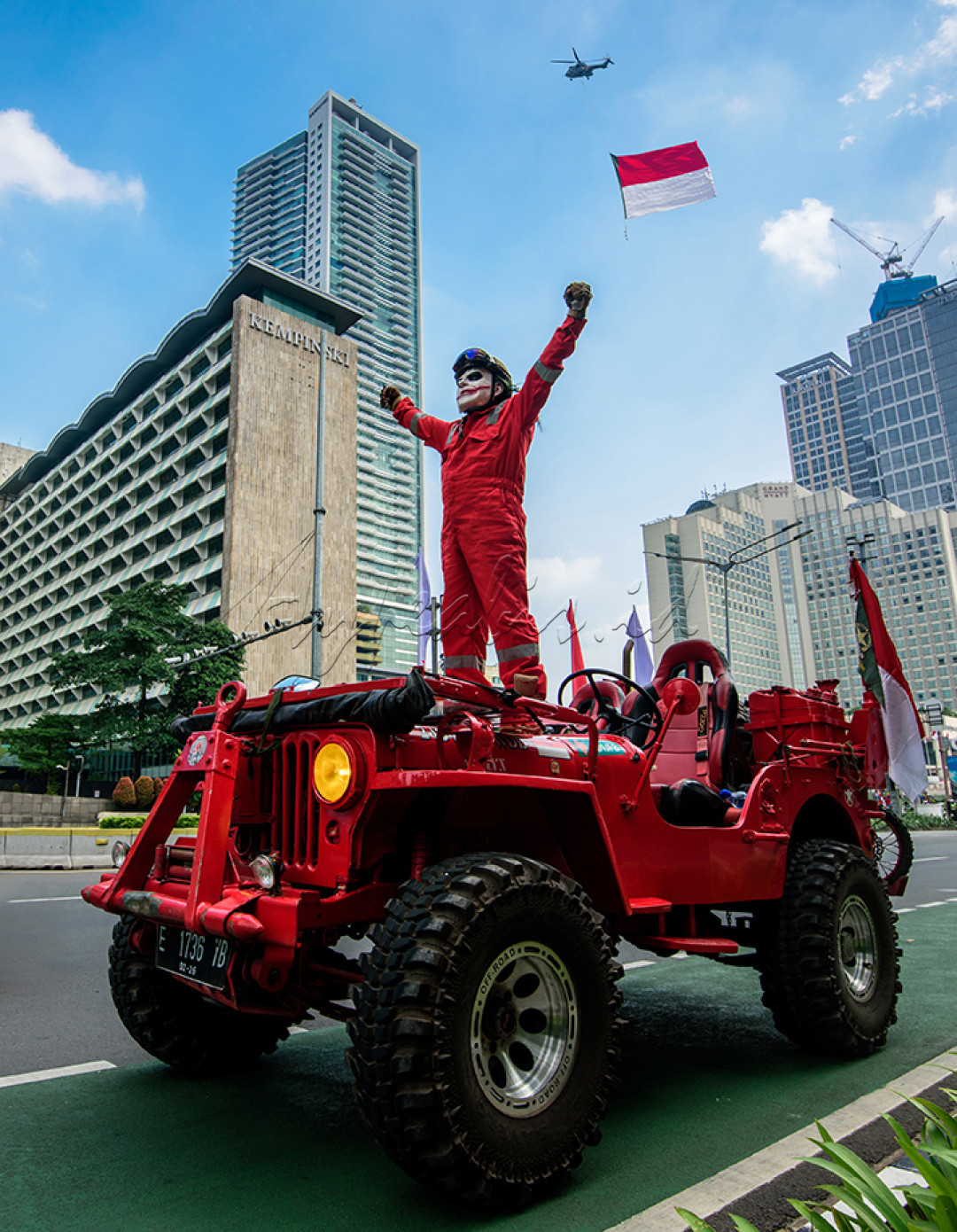 Semangatmu kepada Dunia."<br />
Dalam Peringatan 76 Tahun Kemerdekaan Republik Indonesia, setiap orang yang menjadi bagian dari bangsa ini perlu bangga karena bangsa ini telah merdeka dari penjajahan.<br />
<br />
#LombaFotoHypeAbisID<br />
#EkspresiKemerdekaan<br />
#BisnisIndonesiaFoto<br />

