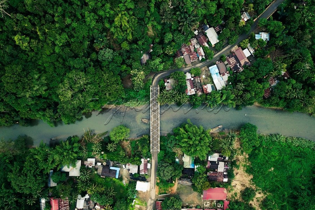 Membelah suangai amandit kalimantan selatan