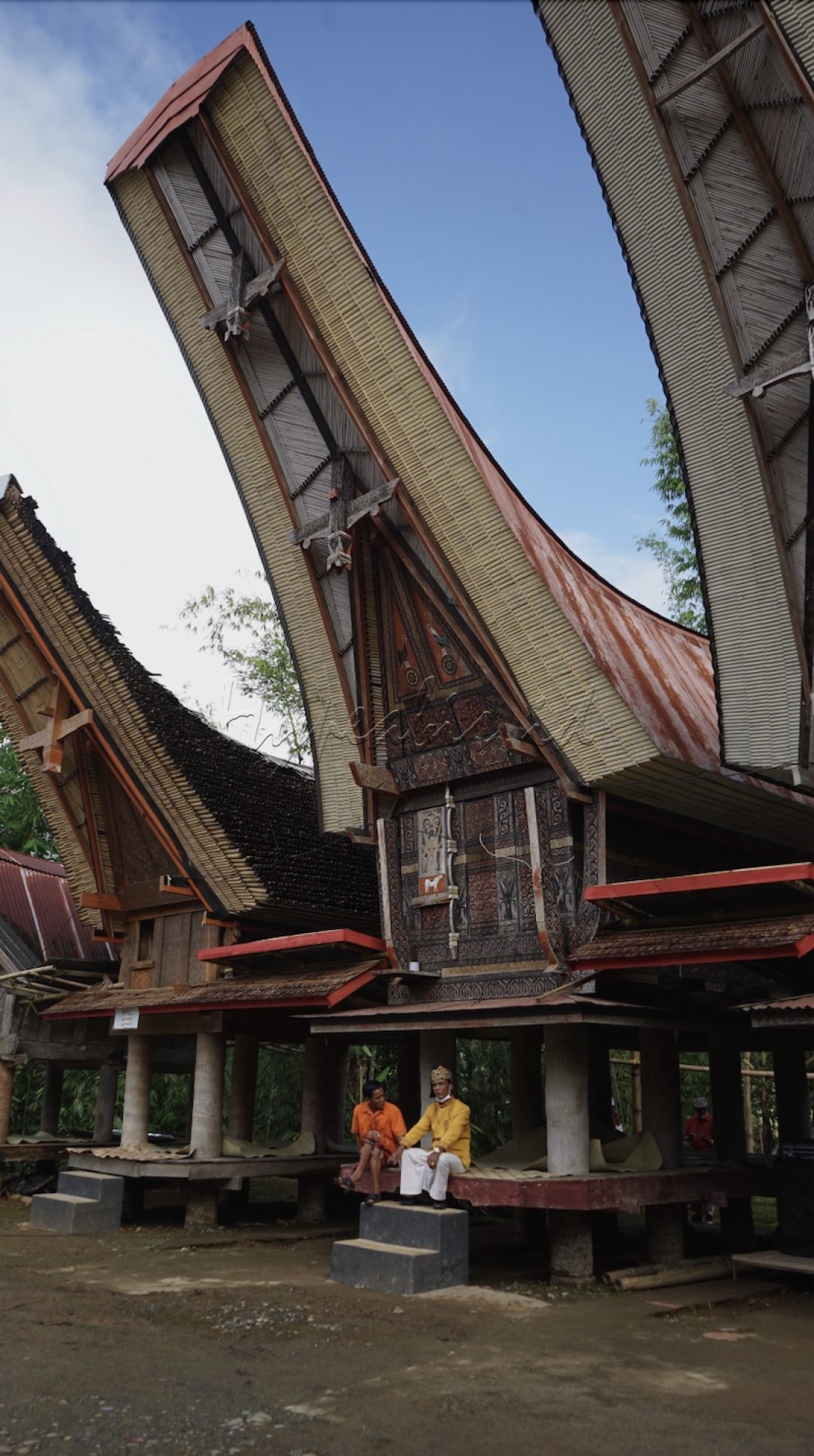Pesona alam dan budaya Toraja membuatnya mampu sejajar dengan destinasi wisata super prioritas Bali, Borobudur, Raja Ampat, dan Danau Toba. 