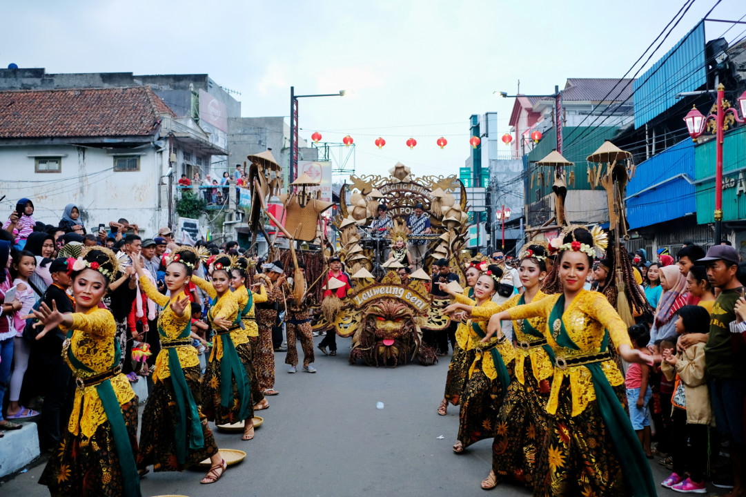Berbagai budaya dari daerah-daerah di Indonesia ikut meramaikan kirab budaya di acara bogor street festival yang menjadi acara rutin setiap tahunnya