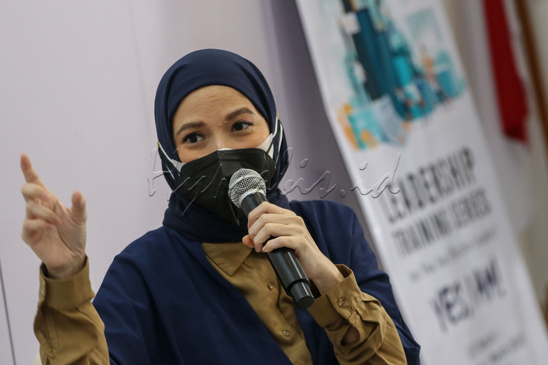 Public Figure, Andhara Early Astrawinata memberikan pemaparan saat acara Healthy Class-Clean Eating di Auditorium Brawijaya Hospital Saharjo, Jakarta, Kamis (27/1/2022). Kelas edukasi kesehatan tersebut membahas mengenai gaya hidup clean eating sebagai pola makan yang bertujuan untuk menurunkan berat badan, sekaligus mengatur pola hidup yang sesuai dengan kesehatan.<br />

