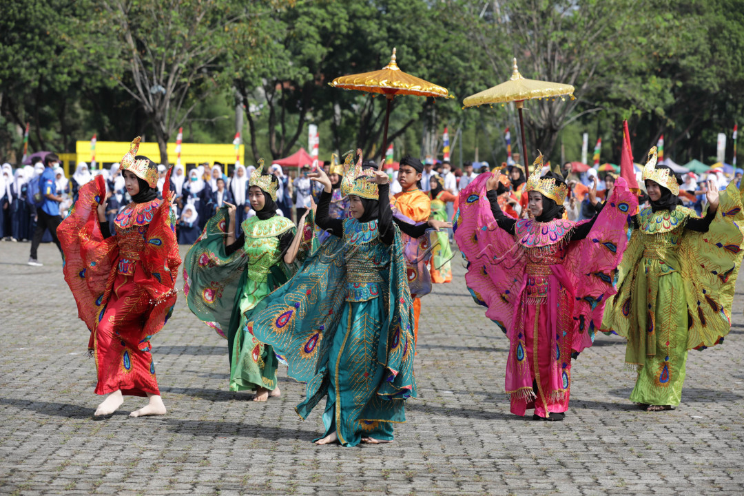 Pawai ini sukses menggambarkan keberagaman di Indonesia. Sekaligus menjadi pengingat bahwa pada masa penjajahan dahulu, semua suku bangsa bersatu padu memperjuangkan kemerdekaan Indonesia.