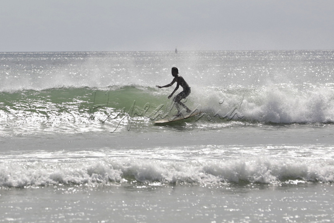 Pantai ini menjadi destinasi wisata bagi pencinta olahraga surfing yang datang dari berbagai daerah di Indonesia maupun mancanegara.<!--/data/user/0/com.samsung.android.app.notes/files/clipdata/clipdata_bodytext_220914_132335_429.sdocx-->