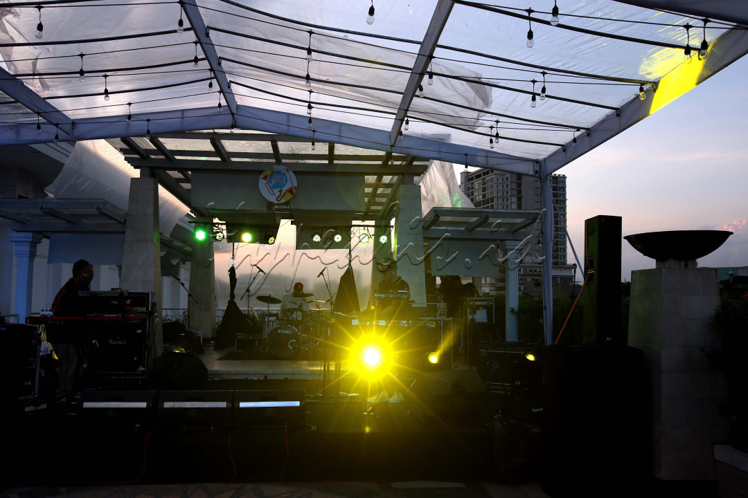 Pesta musik jazz yang digelar di Hotel Papandayan pada tahun ini menghadirkan sekitar 100 musisi dari berbagai daerah di Tanah Air serta internasional.