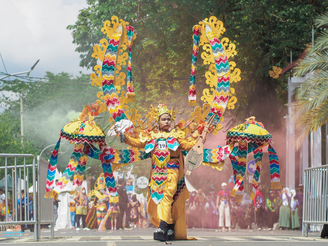 Kita tentu harus bangga dengan warisan budaya dan ini harus di patenkan menjadi kearifan lokal dan hak akan kekayaan budayanya Kalsel