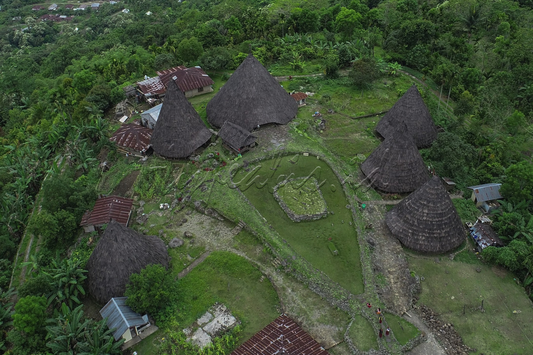 Suasana Kampung Adat Todo di Manggarai, Nusa Tenggara Timur.