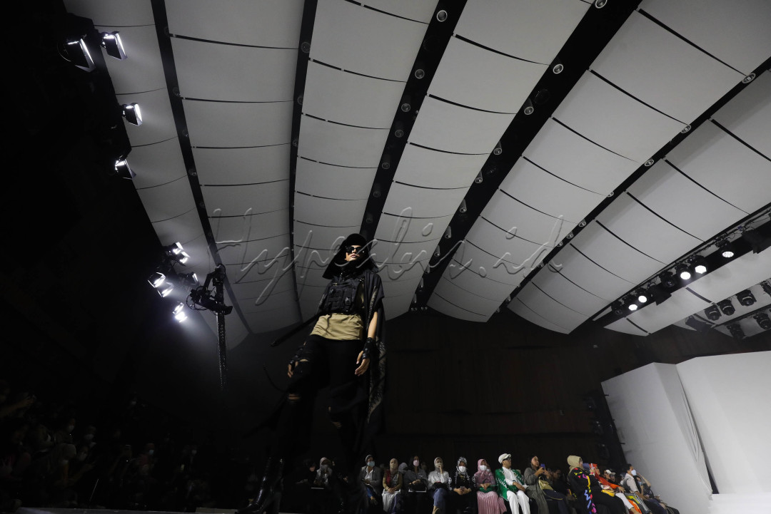 JFT 2023 juga menampilkan Fashion Parade karya 12 fashion designer syar’i, 11 brand kids fashion dan 11 brand/fashion designer dari 11 daerah di Indonesia, yaitu Jambi, Kediri, Kalimantan Utara, Sumatra Barat, Bandung, Yogyakarta, Maluku, Sibolga, Semarang, Surabaya dan Malang.