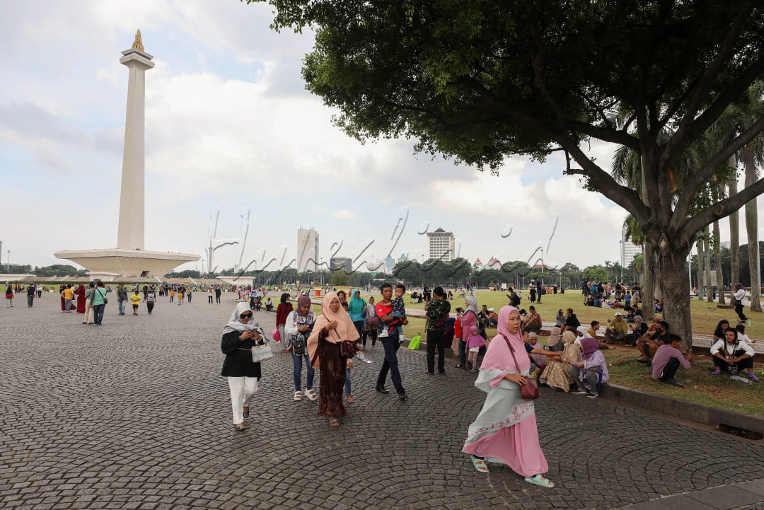 Tidak hanya menjadi pilihan wisata bagi masyarakat Jakarta saja, Monas juga menjadi tujuan wisatawan yang datang dari luar Ibu Kota. 