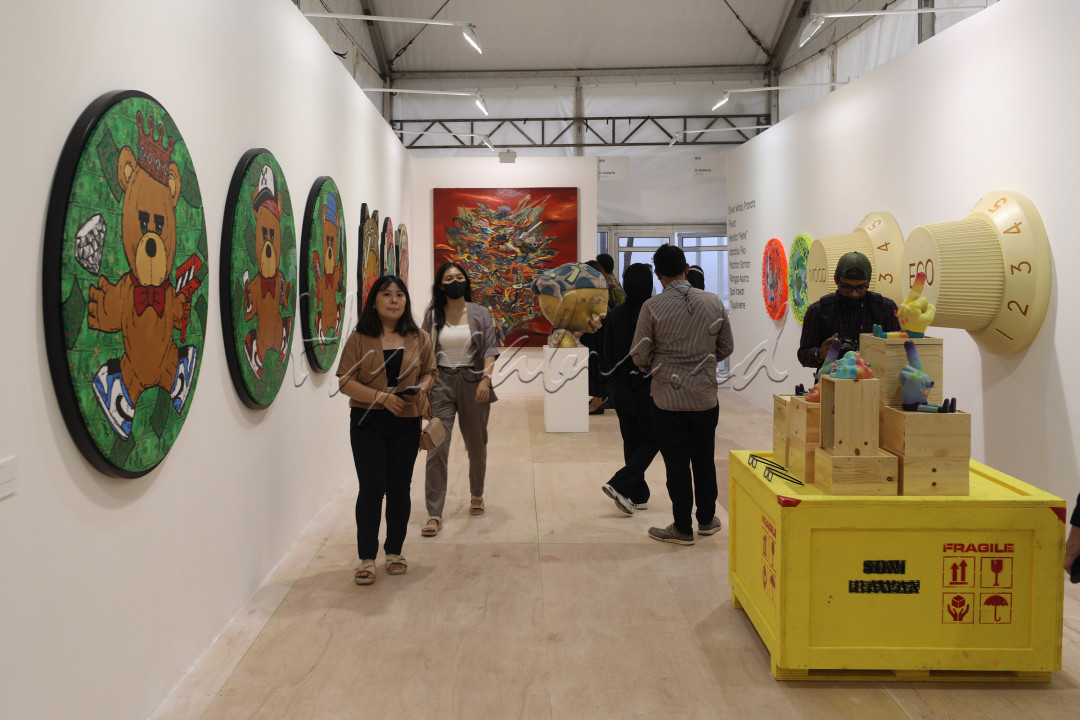 Melalui pameran ini diharapkan menjadi momentum yang baik bagi seluruh pelaku ekosistem untuk meningkatkan industri kreatif serta menambah produktivitas perupa Indonesia.