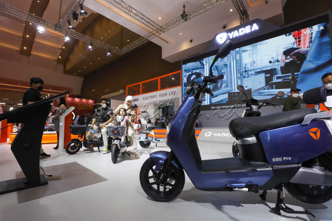 Jika berminat meminang salah satu merek motor listrik di IIMS 2023, bisa ditemui banyak pilihan merek. 