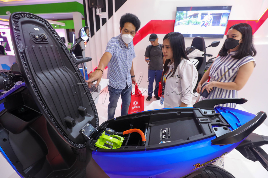 Dari NIU, Polytron, Davigo, juga beberapa merek pendatang baru seperti Alva One dan Yadea. Ada pula merek raksasa seperti Honda dan Yamaha.