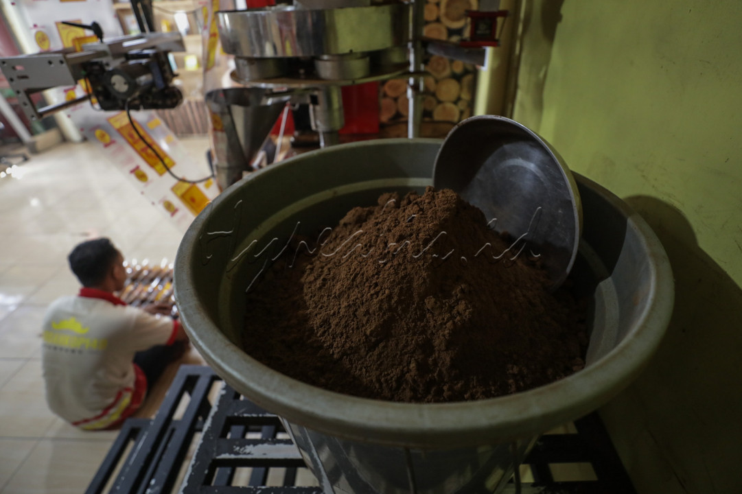 Rumah Kopi 49 merupakan industri kopi khas Lampung yang mampu memproduksi kopi sekitar 10 sampai 20 ton per bulan. Kopi tersebut dipasarkan keluar daerah seperti Palembang, Jambi, Jawa Barat, Jawa Tengah dan Jabodetabek.