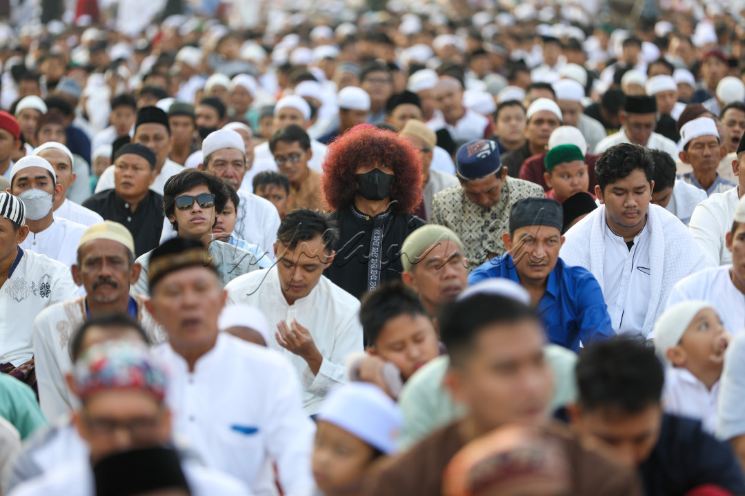 Kawasan yang tepatnya berlokasi di Jalan Matraman Raya, Jatinegara, Jakarta tersebut rutin digunakan untuk salat Idul Fitri setiap tahunnya meski sempat ditiadakan saat pandemi Covid-19.