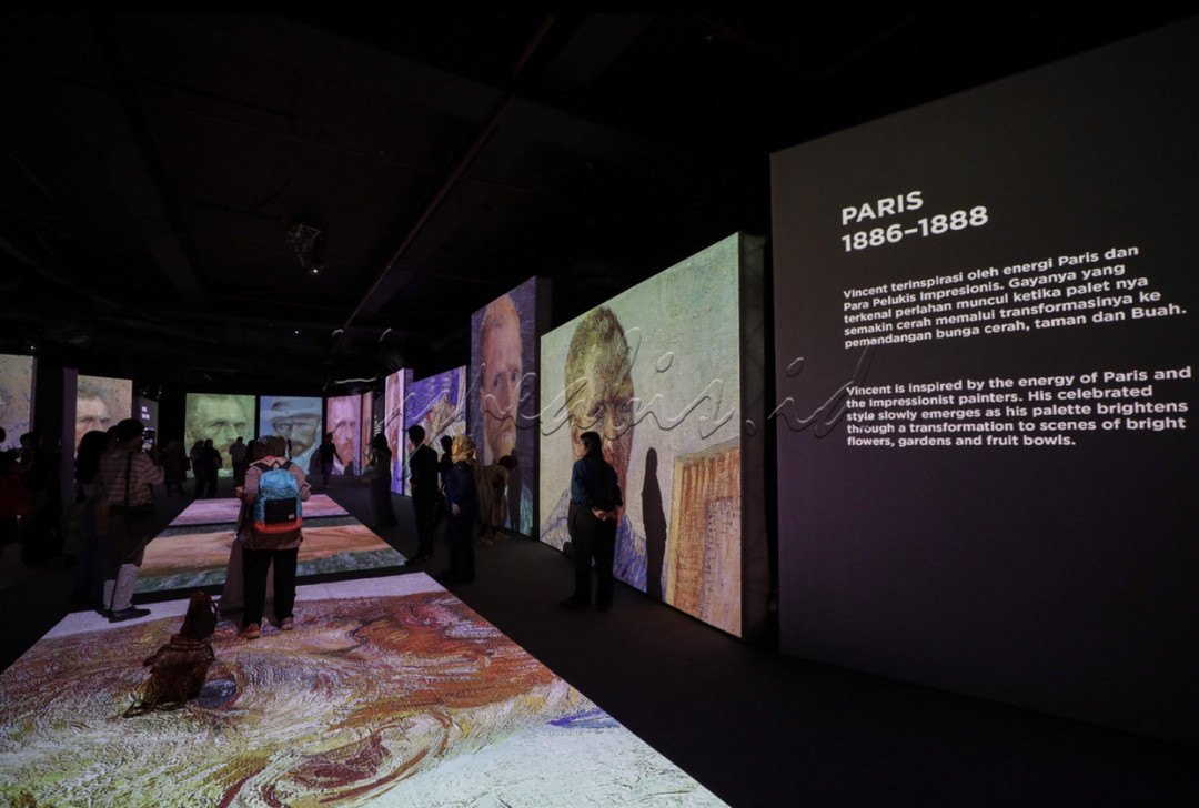 Pameran ini menampilkan sebanyak 3000 karya Van Gogh yang dihadirkan dengan teknologi Sensory4. 