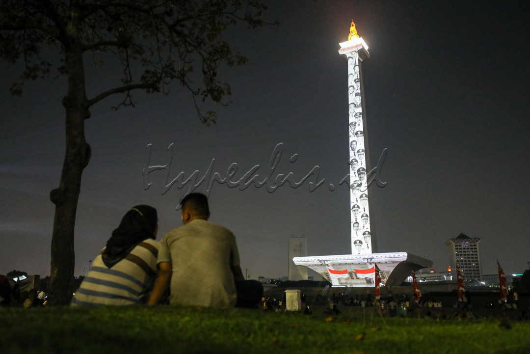 monas